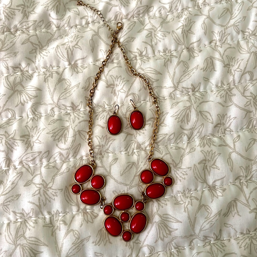 Necklace and earrings set (Red)